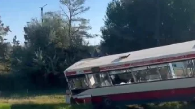 Астананың қақ ортасында автобус апаты болды