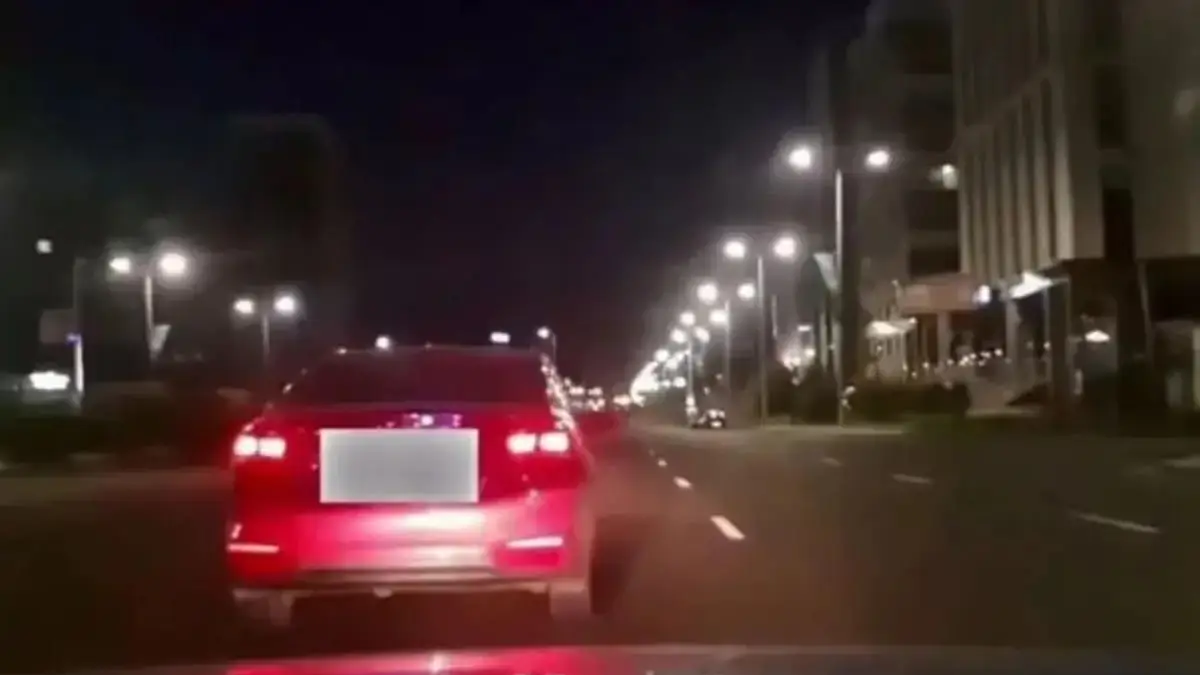 Астанада 17 жастағы жасөспірім мас күйінде әпкесінің көлігін айдап кеткен