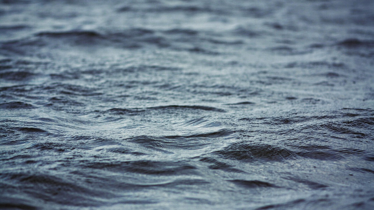 Ақтөбеде екі адам суға батып кетті 