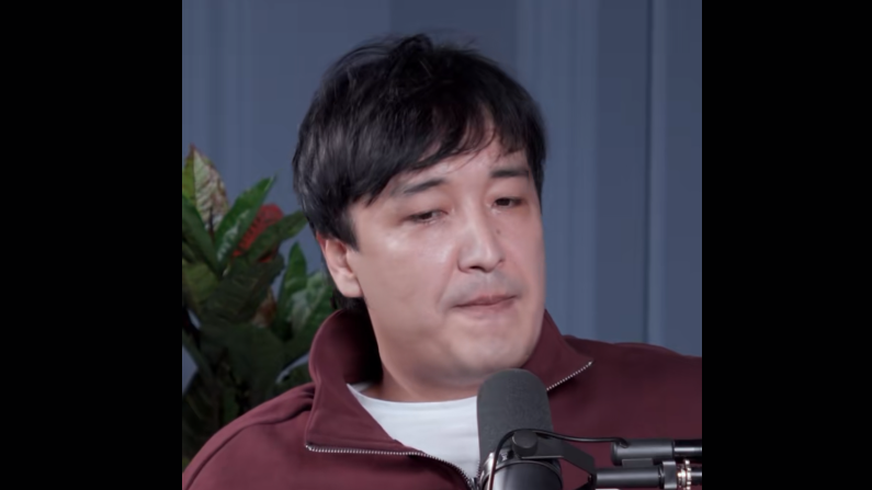 "Өті жарылып кетсе де шындық". Сырым Исабаев Қайратпен арада не болғанын ашып айтты (ВИДЕО)