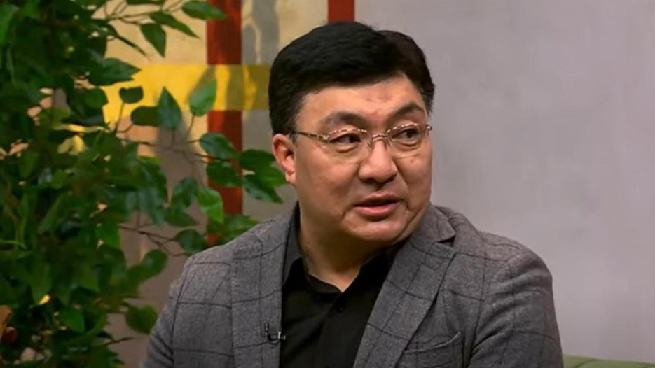 Әнші Тоқтар Серіков қара жамылды