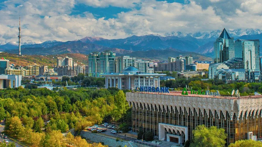 Алматыда тұрғындарға жер сілкінісі туралы хабарлама жіберілген