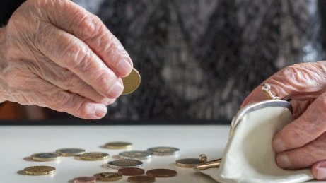 Астаналық зейнеткерлерге Қарттар күніне қаржылай қолдау көрсетіледі