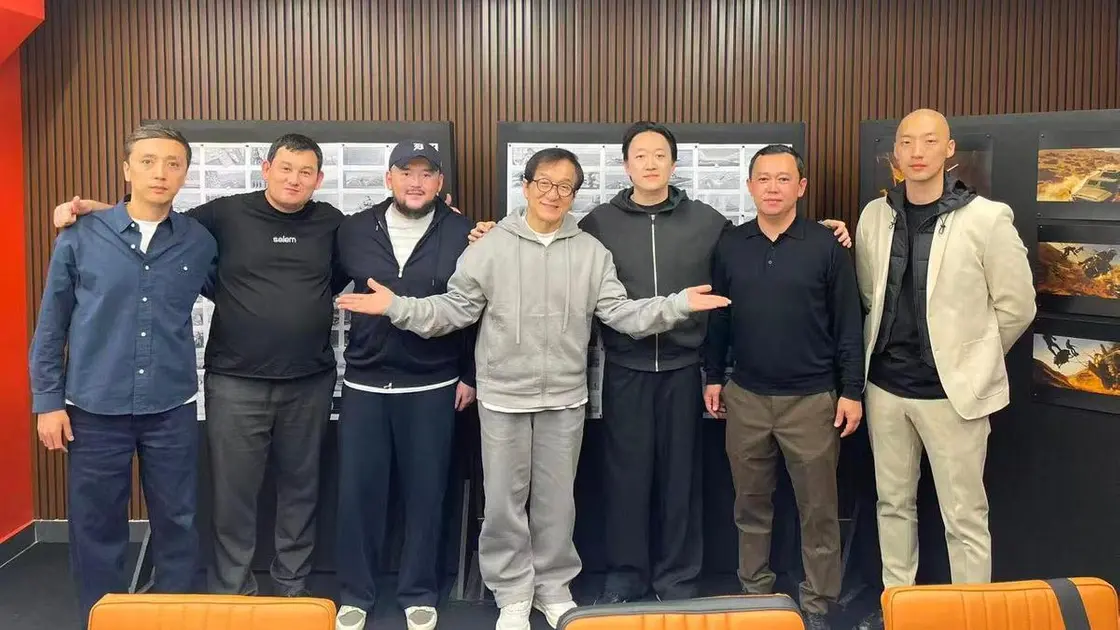 Джеки Чан Алматыда: әлем жұлдызының Қазақстанға не үшін келгені белгілі болды