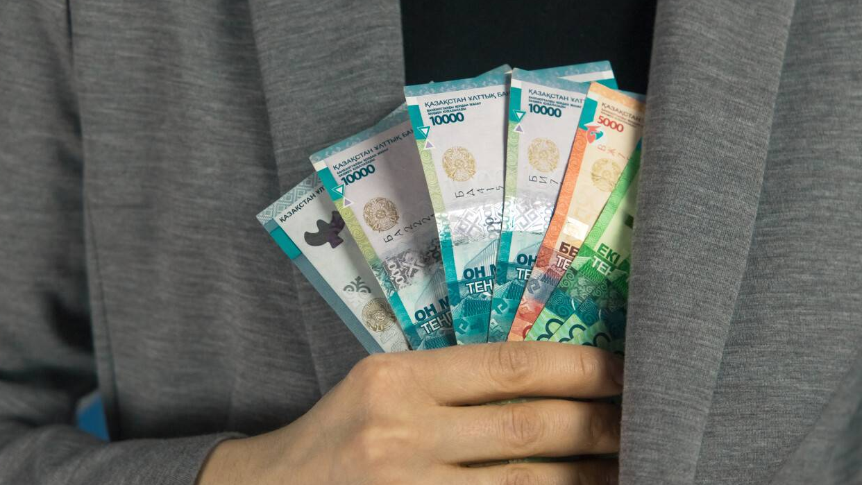 Орталық Азиядағы жалақы жарысы: Кім алда?