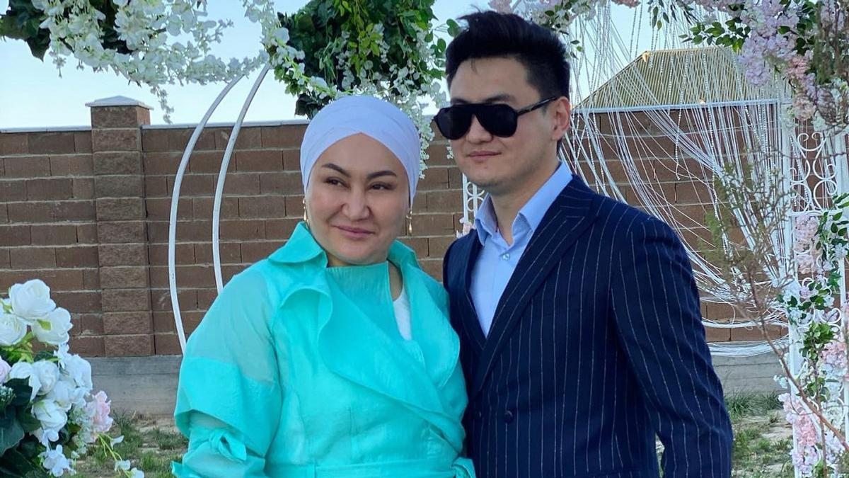 «Күйеуің ашуланса, үндеме»: Төреғали Төреәлінің анасы қыз-келіншектерге кеңес берді 