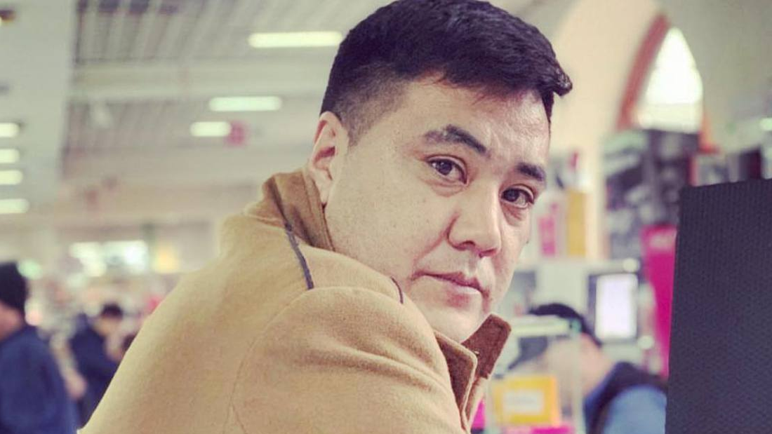 "Суши, пиццадан жарнама түсіп жатыр": Бадықованың бұрынғы күйеуі көңілденіп қалғанын айтты