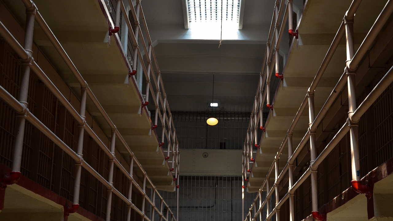 Ержан Сәденов қанша адам түрмеде отырғанын мәлімдеді