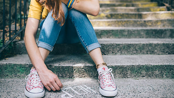 «Күдікті өгей атасы»: Ақтөбе облысында сәбилі болған оқушыға қатысты тың ақпарат шықты 