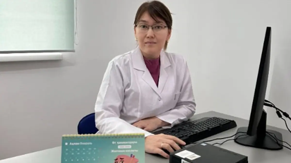 Ақтаудан Алматыға ұшқан рейсте медицина қызметкері адамның өмірін аман алып қалды