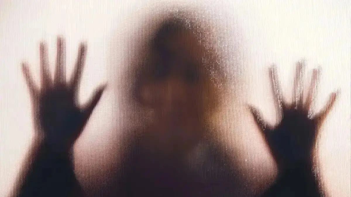 Қарағандыда бір топ бозбала 16 жастағы қызды зорлаған: оқиғаға қатысты сұмдық мәліметтер жарияланды