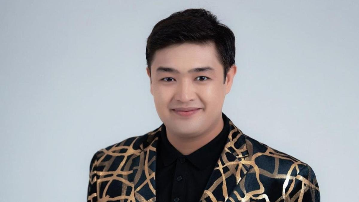 "4 сағатта 8 тойға кіріп шығамын": Әділет Жауғашар қанша табыс табатыны жайлы ашық айтты (ВИДЕО)