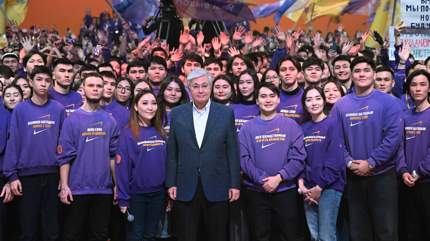 Ақтөбеде «Жаңа Адамдар» белсенділері кәмелетке толмағандарға алкоголь сатқан дүкенді әшкереледі (ВИДЕО)