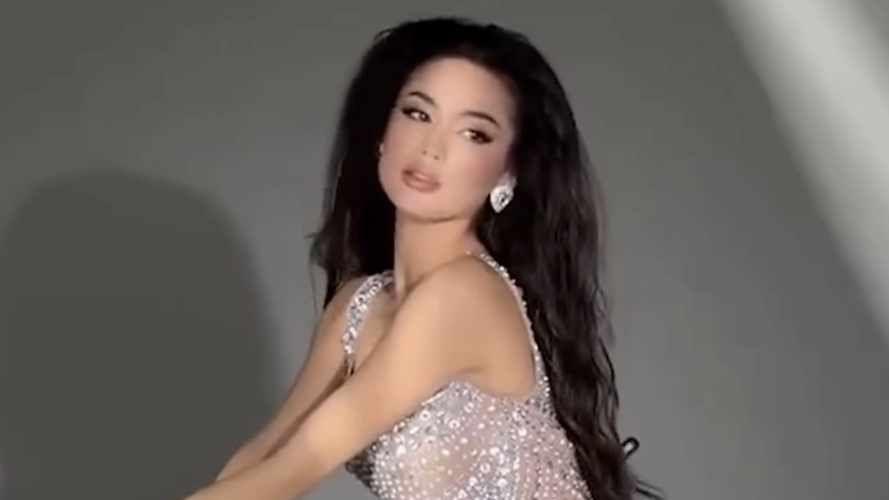 Толық жігіт жас әйелді трахает