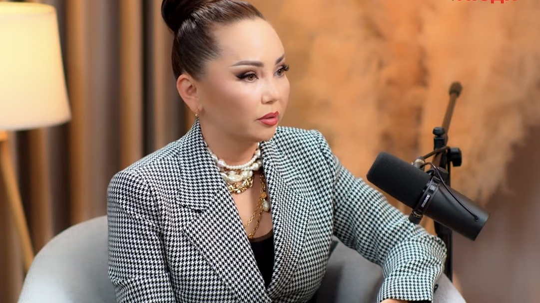 «Сен енді жыл сайын пәтер беруің керек»: Баян Алагөзова күйеуінің 100 пәтер сыйлау шешімі туралы пікір айтты