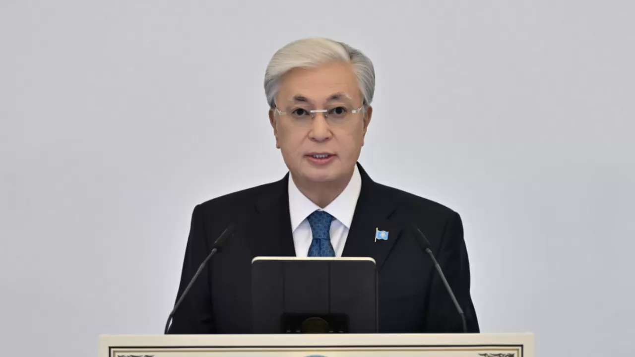 Тоқаев қазақстандықтарды Республика күнімен құттықтады 