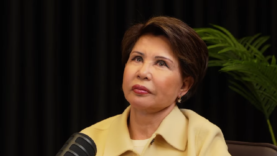 "Өмірде де, өнерде де жалғызбын": Роза Рымбаева күйеуін сағынып жүргенін айтты (ВИДЕО)