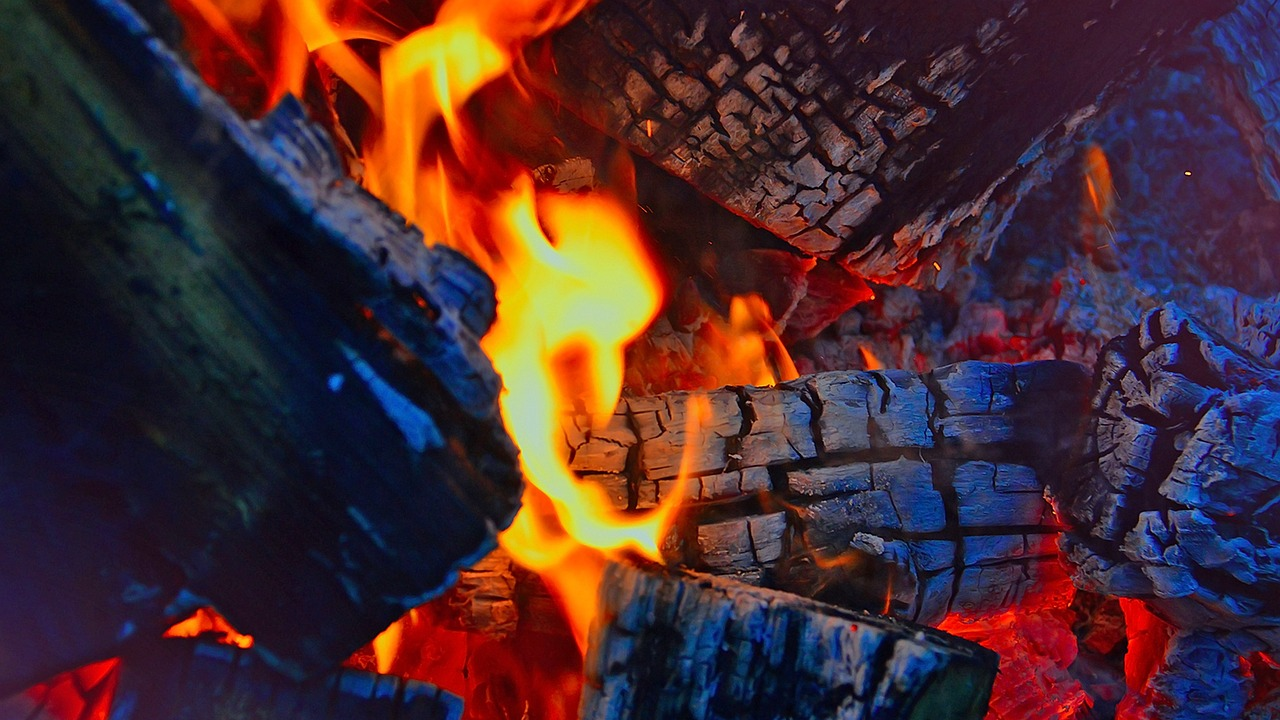 Өскеменде 15 адам өртеніп кете жаздады