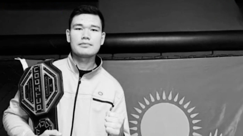 Балапандар көлікке мініп, өтіп бара жатқандарға жұлқылайды