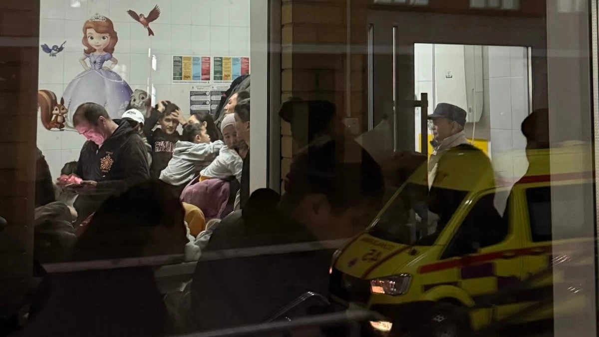 "Ауруханалар толып қалған": Қазақстандықтар "белгісіз вирустың" таралуына жаппай шағымдануда 