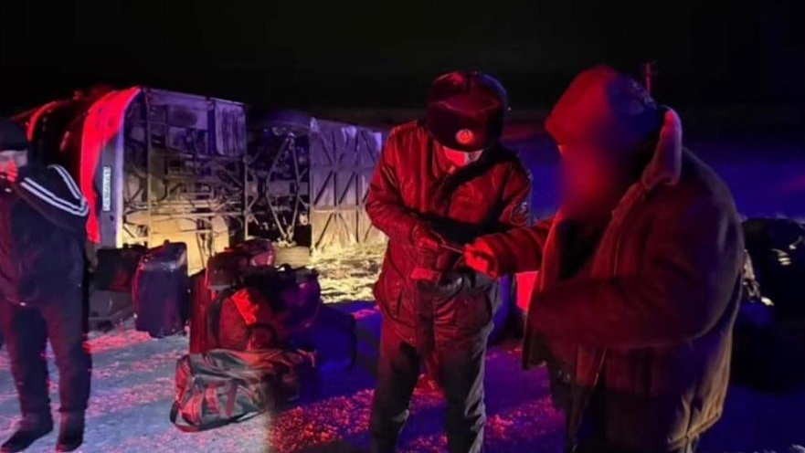 Павлодар облысында автобус аударылып, бір адам қаза тапты