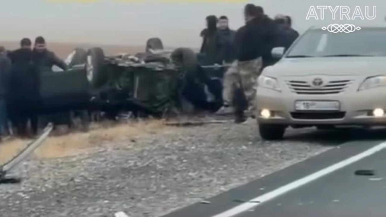 Атырау облысында екі көлік соқтығысып, төрт адам жарақат алды