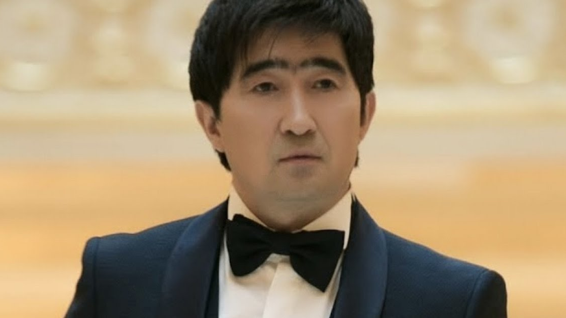 «Мұқасан қамауға алынды»: Жан Ахмадиев танымал әншінің ұсталғанын айтты