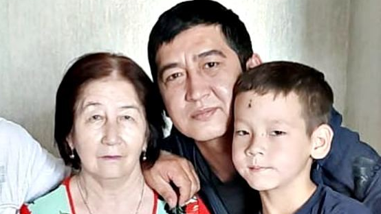 «Қайғысына ортақпыз»: Ринат Зайытов қара жамылды