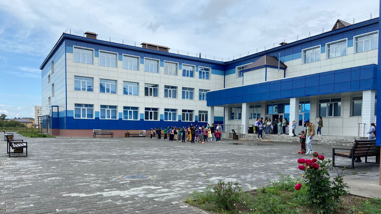 ШҚО-да басшылықтың қысымына шағымданған ұстаздар сабақ беруден бас тартты (ВИДЕО)