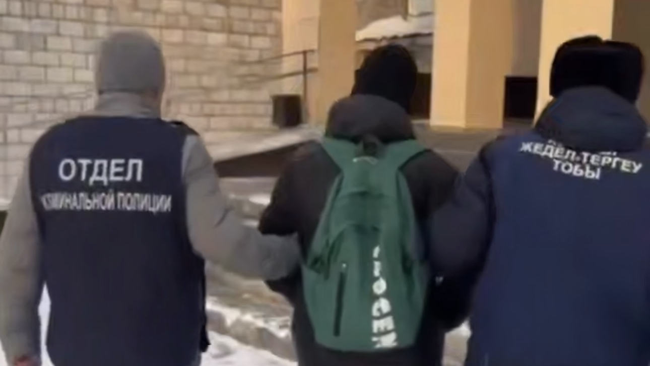 «Интимдік фотолар сұрады»: Семейде 9 жасар балаға жазып жүрген күдікті ұсталды 