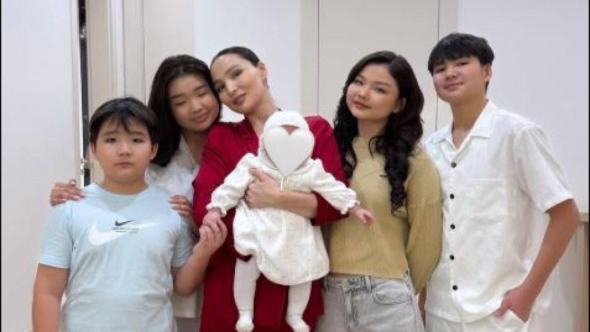 «Қайрат халқын таңдады»: Жұлдыз Әбдікәрімова көпшіліктің сұрағына жауап берді (ВИДЕО)