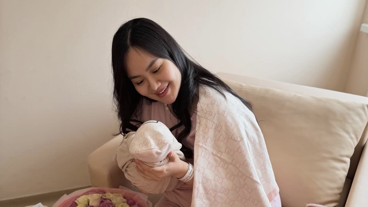 Дина Төреәлідің жүрекке жеткен видеосы желіні елжіретті (ВИДЕО)