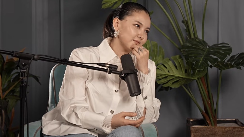 «Мен кеткім келмеді…»: Айдана Меденова KeshYOU тобынан не себепті кеткенін ашық айтты