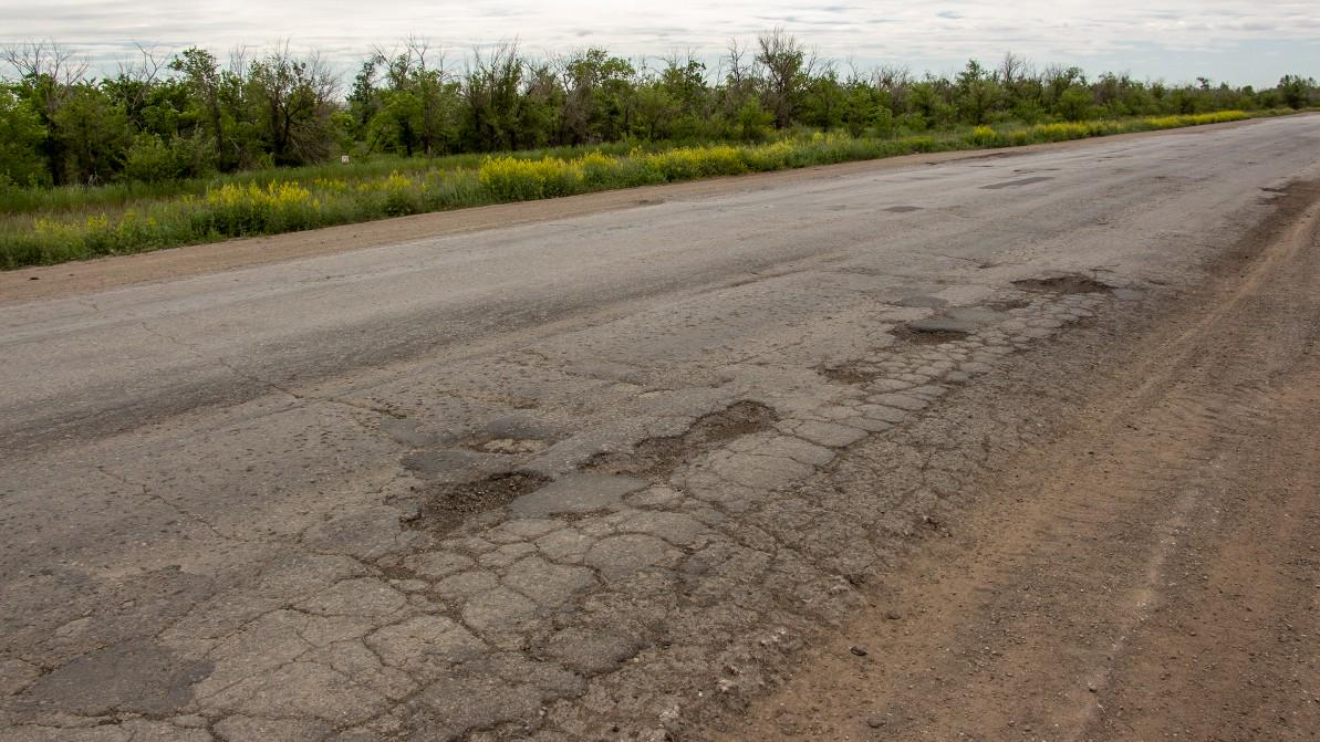 Смерть на разбитой трассе: кто ответит за бездорожье в Северном Казахстане