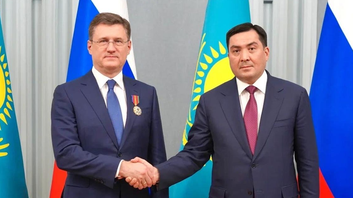 Энергетика министрі Александр Новакқа II дәрежелі «Достық» орденін табыстады