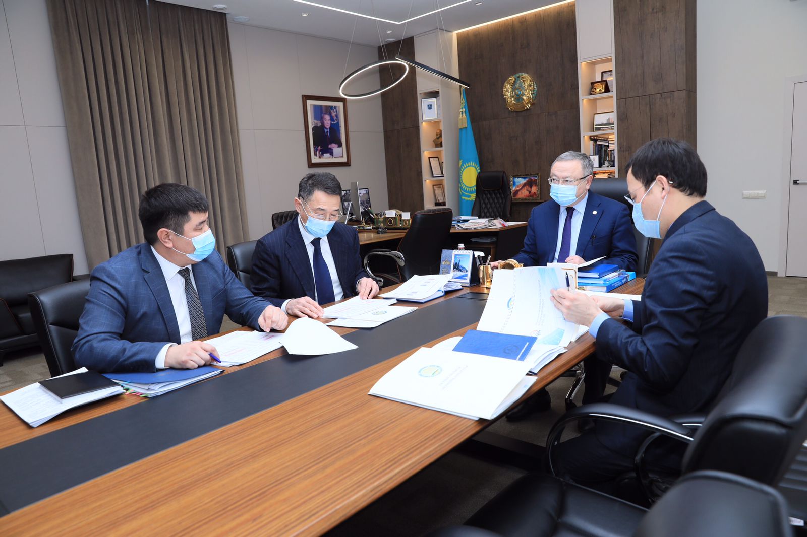 Ақтөбе облысының әкімдігінде әлеуметтік сала сұрақтары талқыланды