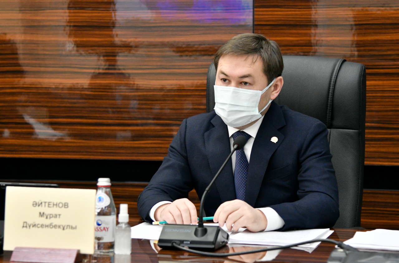 Әкімдер халықпен тұрақты түрде кездеседі