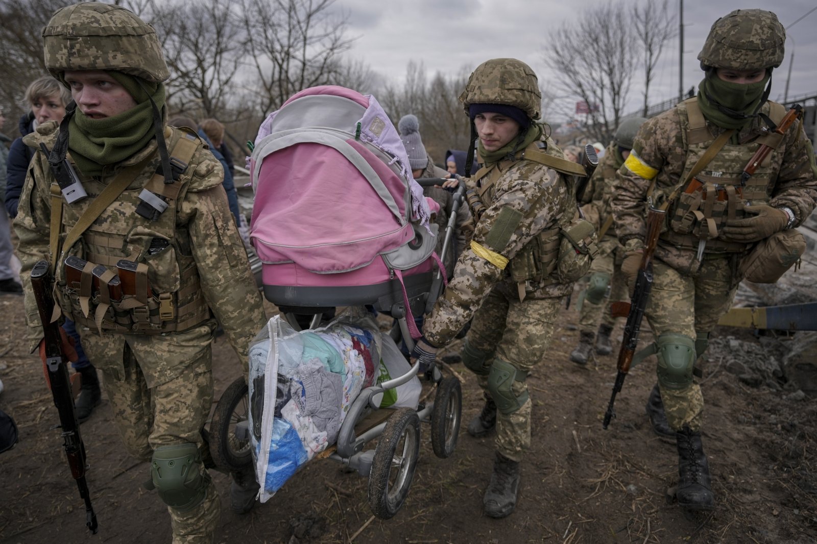 Украинадағы 553 отандасымызға көмек көрсетілді – Берік Уәли