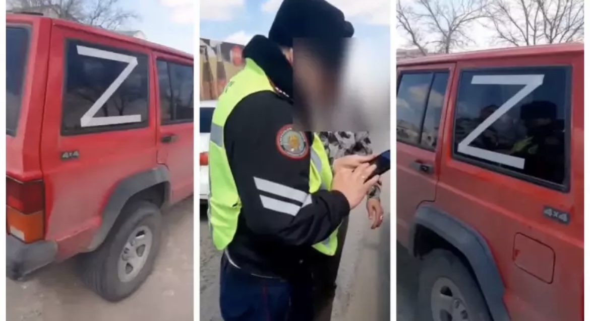 Ақтауда көлігіне Z белгісі жапсырылған жүргізушіге айыппұл салынды