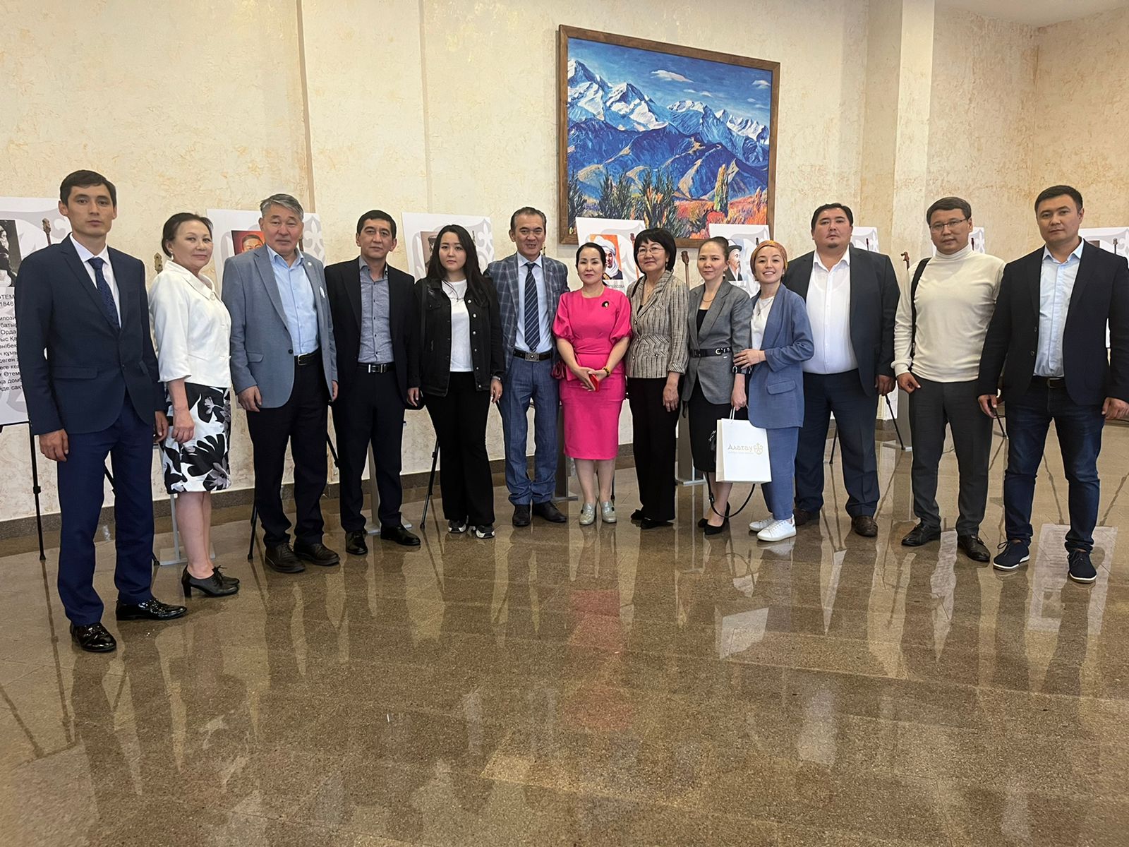 «Алатау» дәстүрлі өнер театрында ғылыми конференция өтті