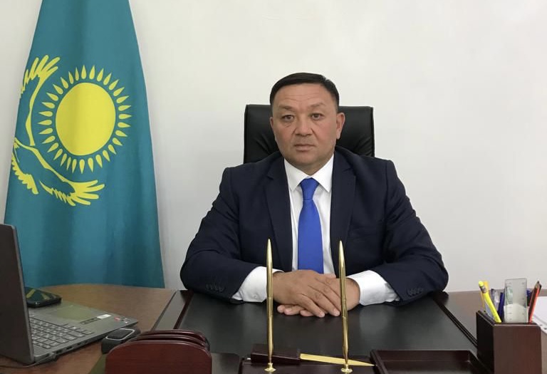 Алматы облысы Ұзынағаш ауылдық округіндегі үздік әкімнің жұмысқа көзқарасы қандай?
