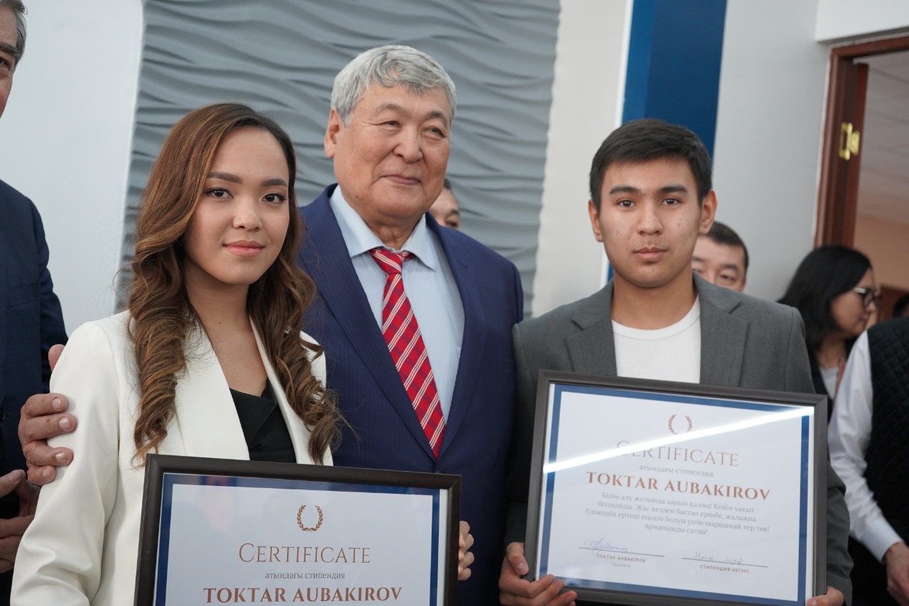 Тұңғыш ғарышкер Тоқтар Әубәкіров атындағы дәрісхана ашылды