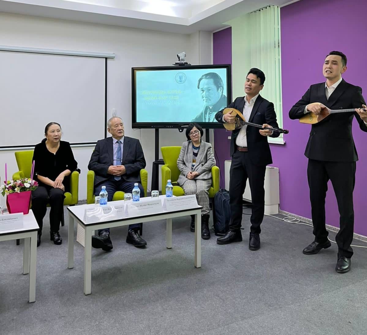 Мемлекеттік қызметшілер М.Мақатаевтың 92 жылдығын атап өтті
