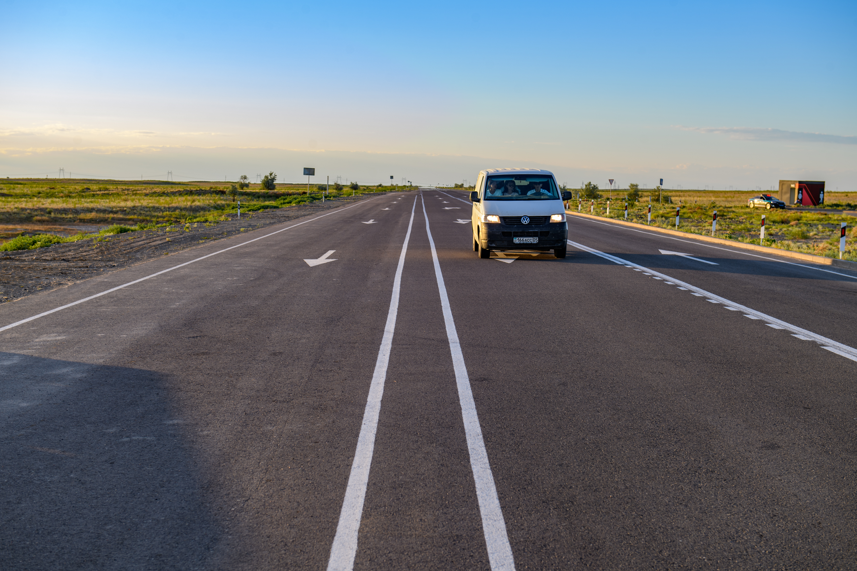 «Талдықорған - Үшарал», «Үшарал - Достық» автокөлік жолдарының жөндеуі биыл аяқталады