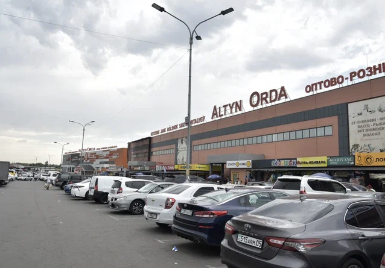 «Алтын Орда» базарының әкімшілігі кәсіпкерлер мен базар бақылаушыларына түсіндіру жұмыстарын жүргізді