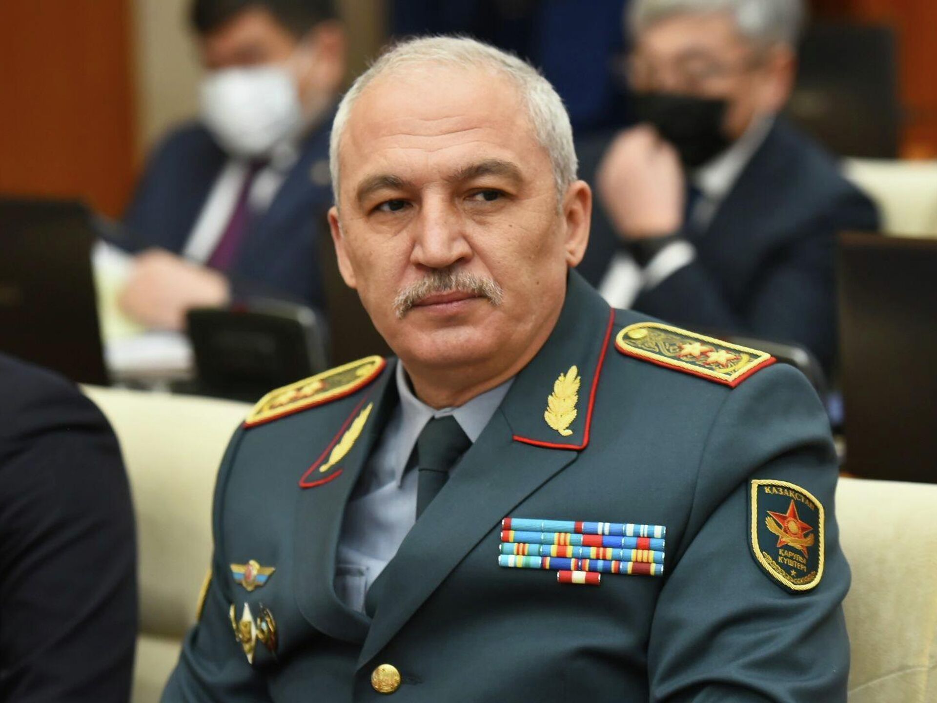 «Тәрбиеден кеткен қателік...»: Әскерден қашқан Дәулет Тұрлыхановтың ұлы жайлы