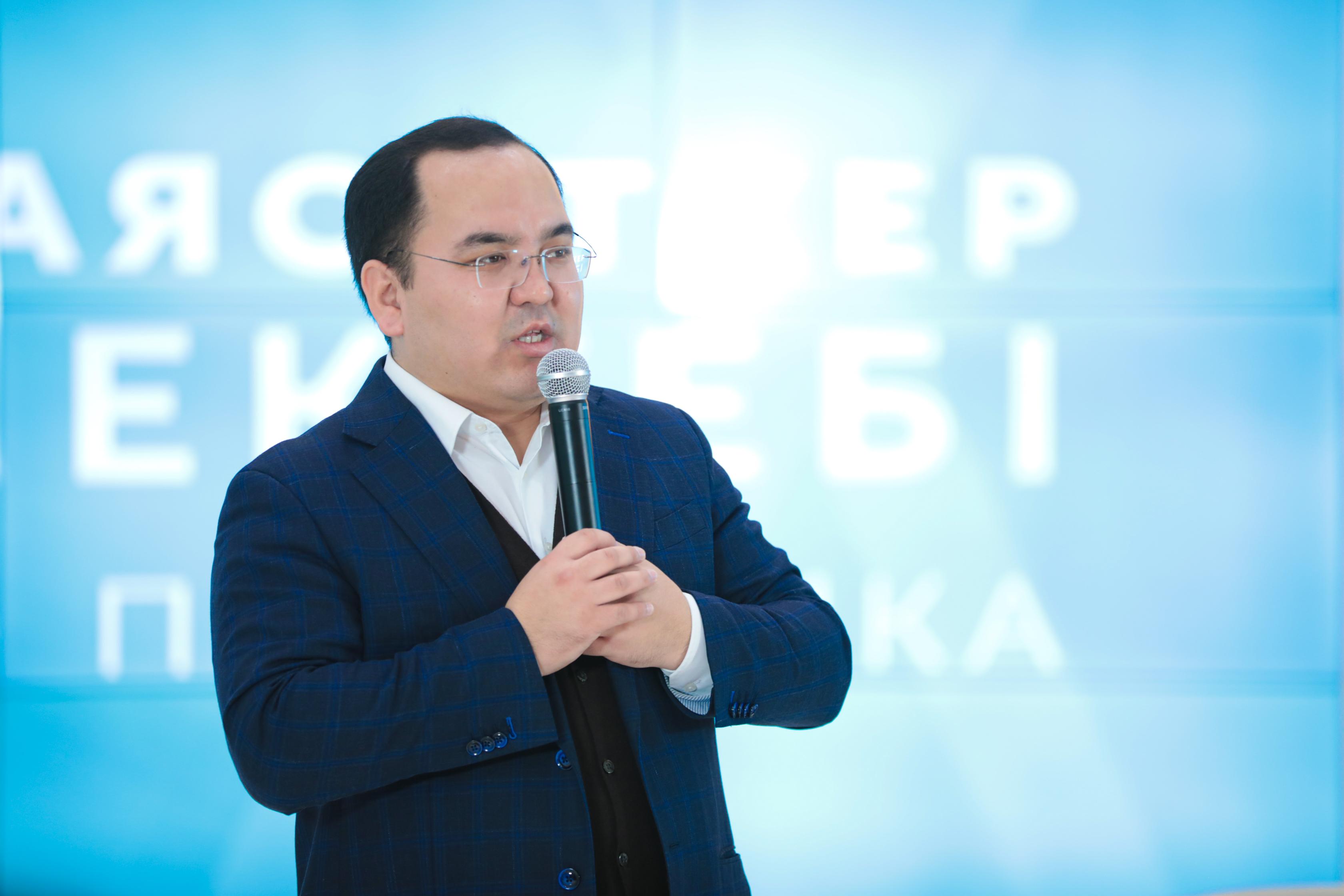 Дәулет Кәрібек Amanat партиясының атқарушы хатшысы болып тағайындалды