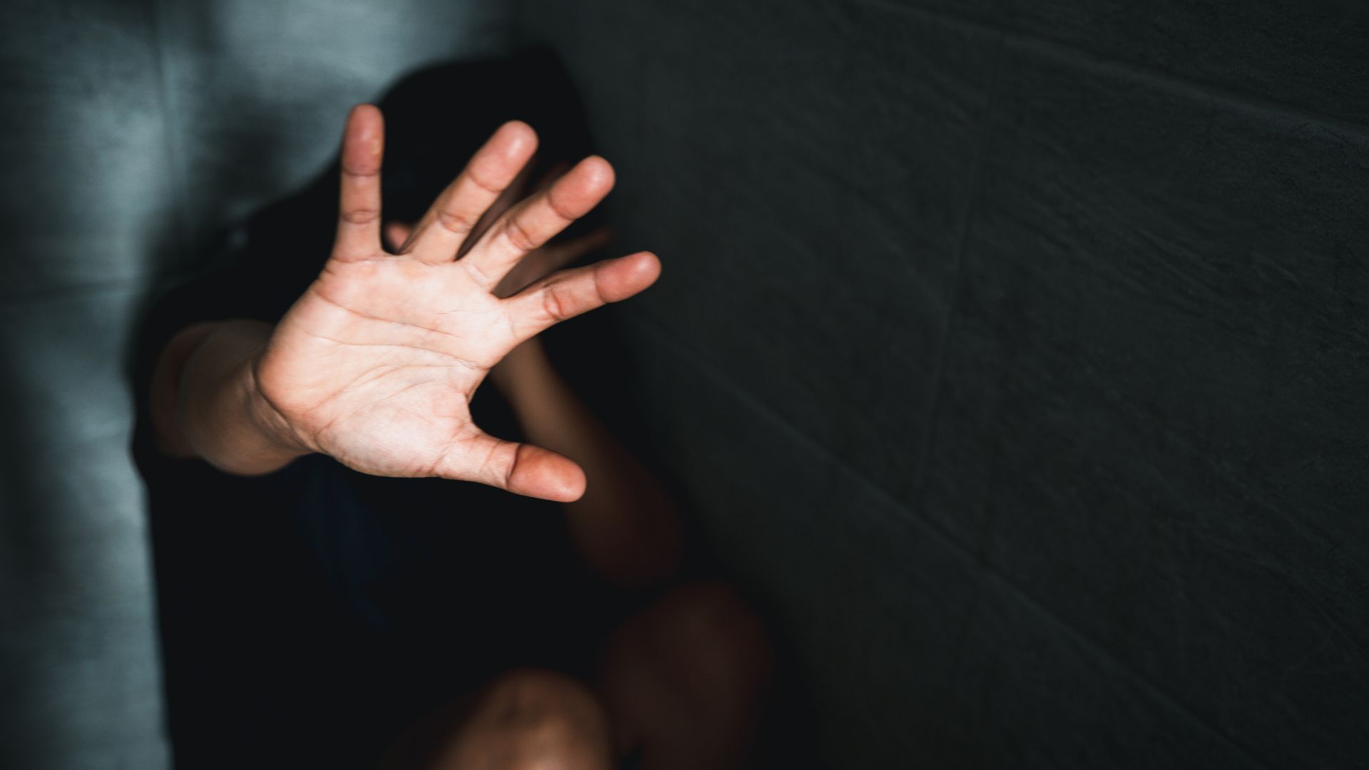 Абай облысында 9 жастағы қызды зорлаған ер адам 25 жылға сотталды