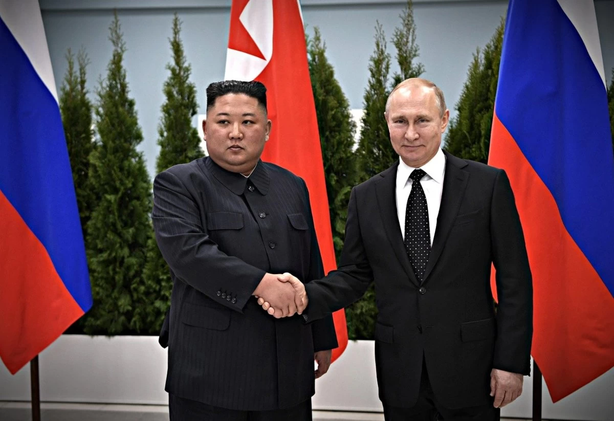 Солтүстік Корея басшысы Путинмен кездесу үшін Ресейге қарай жолға шықты