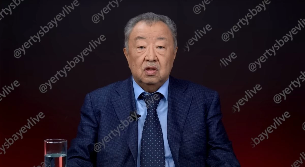 "Ұлыма жаным ашиды, бірақ оны ақтамаймын": Бишімбаевтің әкесі Нүкенованың туыстарын тергеуге қысым көрсетті деп айыптады (видео)